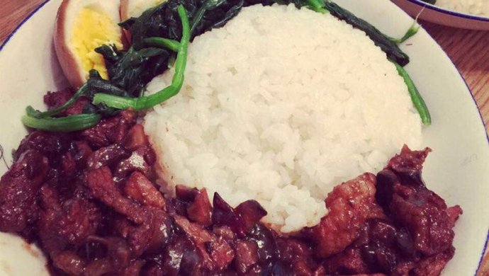 家常卤肉饭（很美味哦）