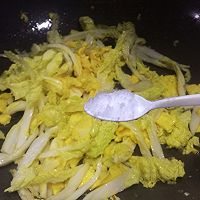 蒜蓉白菜炒鸡蛋的做法图解6