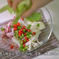 超长拉丝！甜辣韩式春川鸡的做法图解3