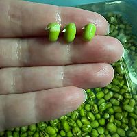 牛奶盒&绿豆芽的做法图解1