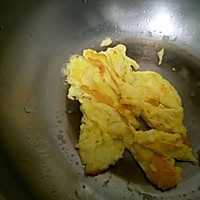 茴香虾皮炒蛋的做法图解3