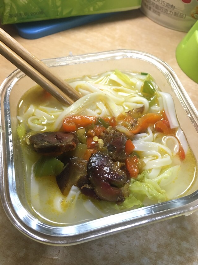彩椒香肠/腊肉（面、米粉）的做法图解3