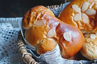 风靡了一个多世纪的复古日式奶油红豆面包