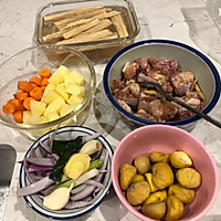 栗子土豆烧鸡的做法图解3