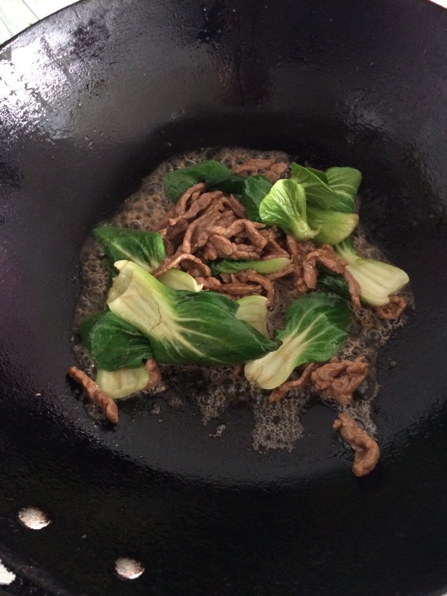 牛肉炒米粉的做法图解4