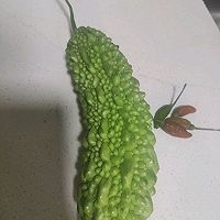 凉拌苦瓜的做法图解1