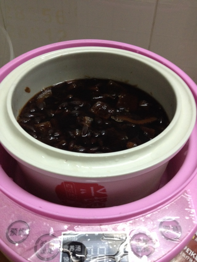 治咳嗽良品：冰糖炖柠檬的做法图解4