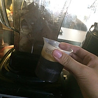 摩卡咖啡冰沙的做法图解5