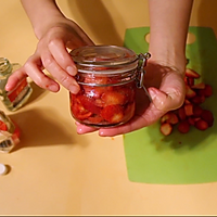 草莓控的福音——果香草莓酒的做法图解8