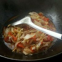 卷心菜番茄炒肉粒的做法图解6
