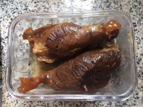 卤水牛腱