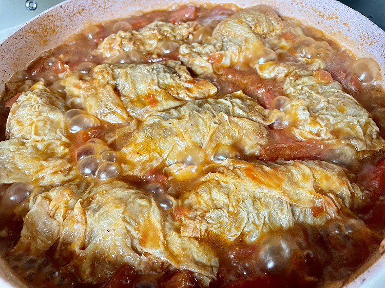 超级下饭的｜番茄响铃肥牛虾滑卷的做法