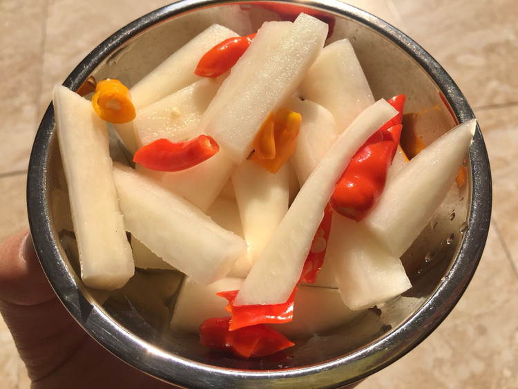 酸辣腌萝卜的做法