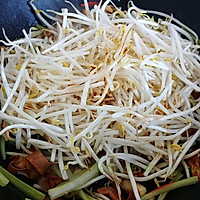 辣卤肉丝豆芽菜的做法图解3