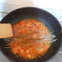西红柿鸡蛋粉丝汤的做法图解3