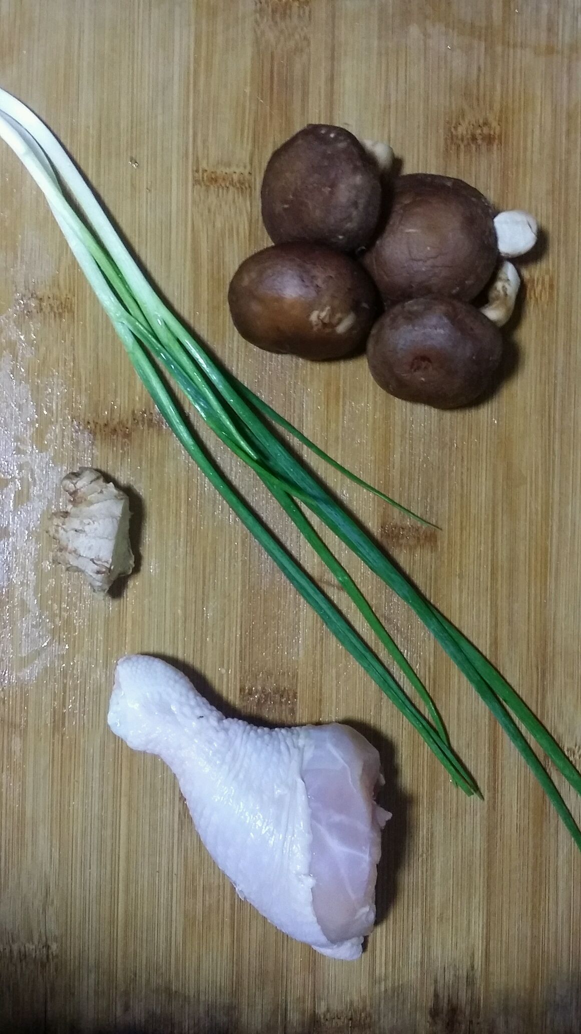 香菇鸡丝粥,香菇鸡丝粥的家常做法 - 美食杰香菇鸡丝粥做法大全
