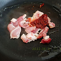 辣肉鸭血烧白菜的做法图解1