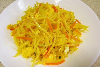 土豆丝炒鸡蛋～