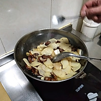 干煸肥肠土豆片的做法图解9
