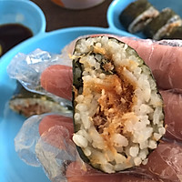 吞拿鱼肉松寿司的做法图解3