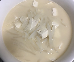 鲫鱼豆腐萝卜汤的做法