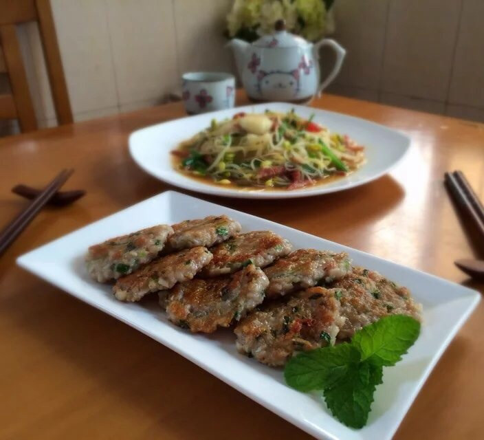 莲藕肉饼的做法