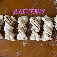 玉米面黑麦花卷≈煎≈蒸的做法图解11