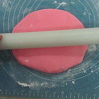 HOLLETKITY粉色双层翻糖蛋糕#九阳烘焙剧场#的做法图解20