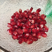石榴雪碧养乐多的做法图解2