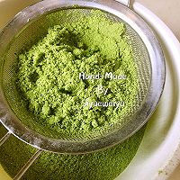 抹茶马卡龙的做法图解2