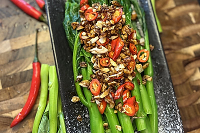 鲜嫩清甜的白灼菜芯！
