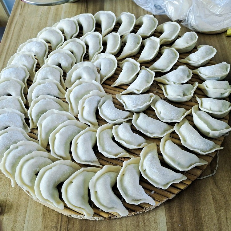 软香可口茄子饺子的做法