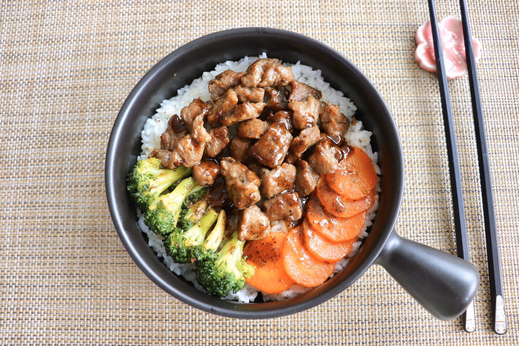 黑椒牛肉饭的做法