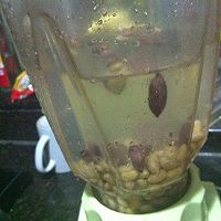 花生核桃豆浆的做法图解2