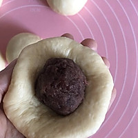 奶香豆沙面包的做法图解7