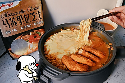 韩式鱼饼瀑布芝士火锅