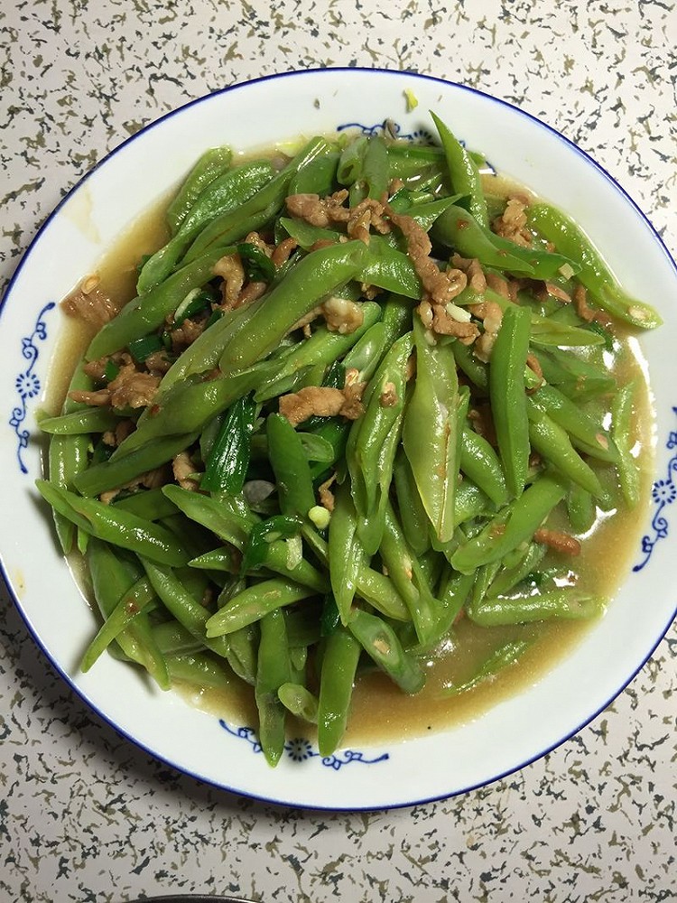 豆角丝炒肉的做法