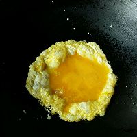 秋葵炒鸡蛋的做法图解3