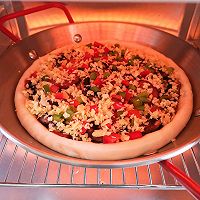 在家自己动手做出美味的红肠蘑菇披萨#我为奥运出食力#的做法图解15