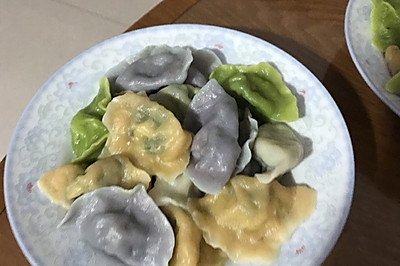 五彩水饺