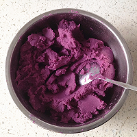 高颜值的紫薯玫瑰花馒头你爱吗？的做法图解2