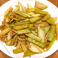 素炒西芹的做法图解6