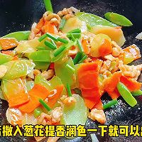 #来诺辉京东 解锁“胃”来资产# 莴笋炒肉片的做法图解6