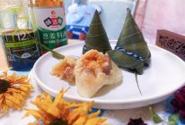 咸蛋黄肉粽的做法