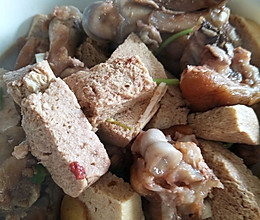 猪蹄炖冻豆腐的做法