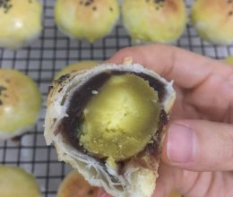 蛋黄酥（猪油）的做法