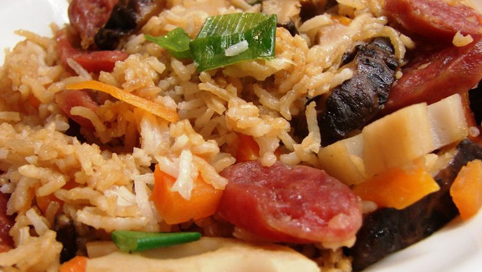 媲美大排档的粤式砂锅饭（铸铁锅版）