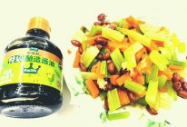凉拌芹菜花生的做法