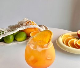 满满热带水果风情的朗姆鸡尾酒的做法