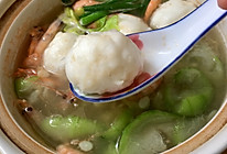 秋瓜墨斗鱼丸虾汤的做法